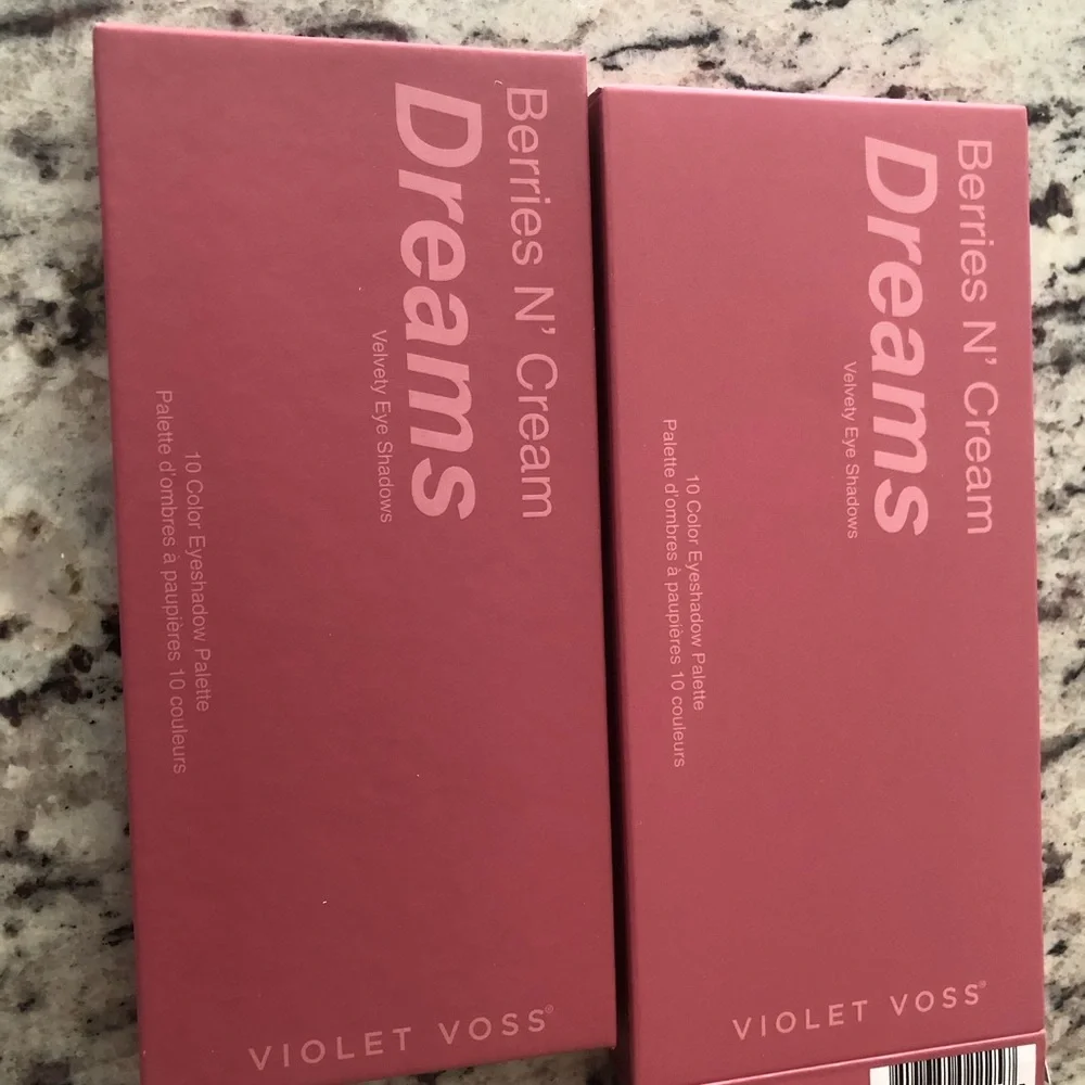 Violet Voss, berries and cream’s dream velvety eyeshadows, 10 color palette new